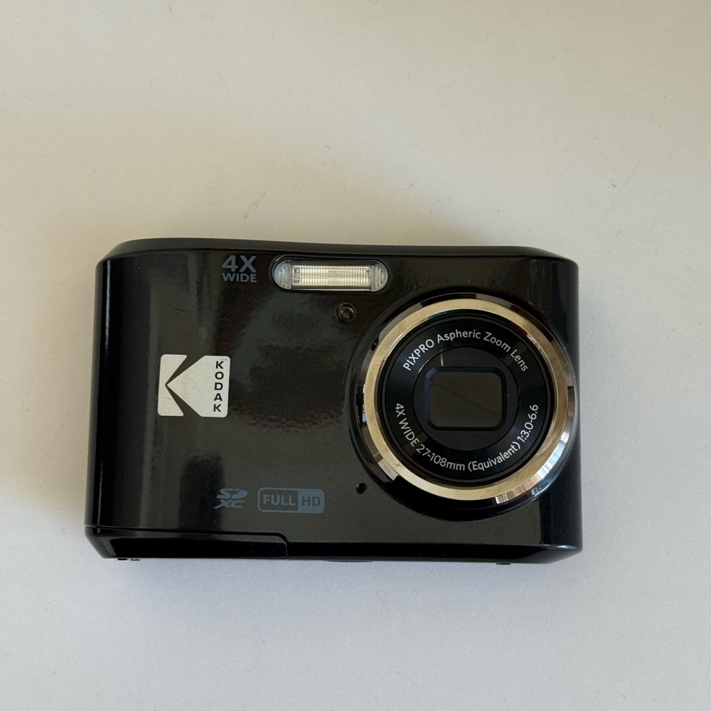 Kodak Digital Camera FZ45 with 4X Zoom